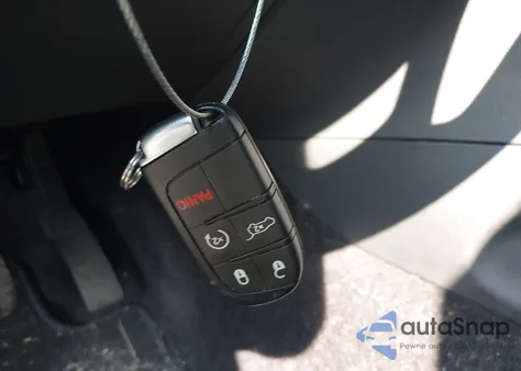 2017 Jeep Grand Cherokee Laredo from USA, damaged, VIN 1C4RJFAG4HC807439